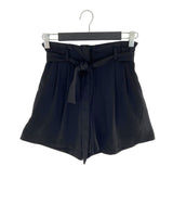 Short mini shuit con cinturon