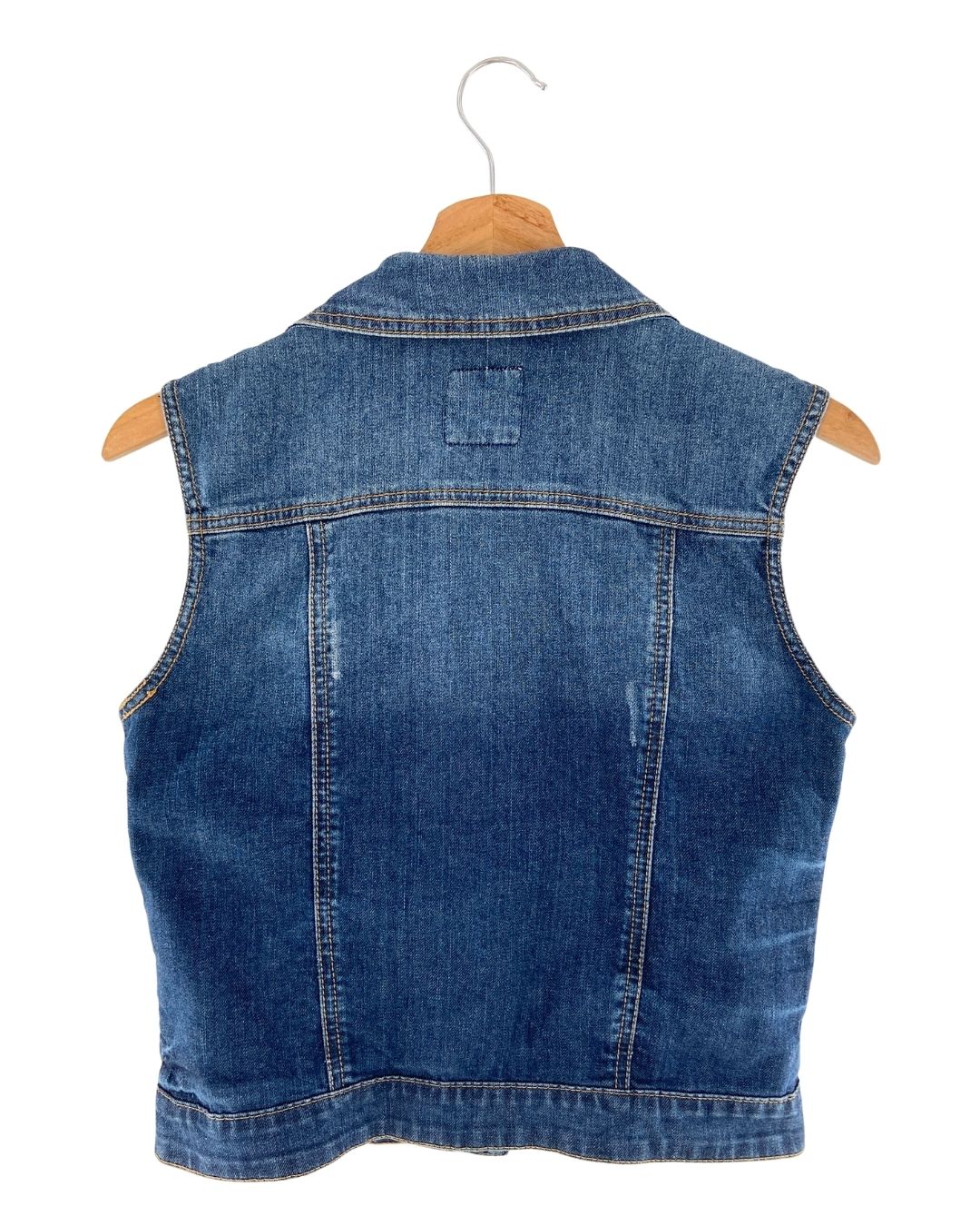 Chaleco abotonado en denim