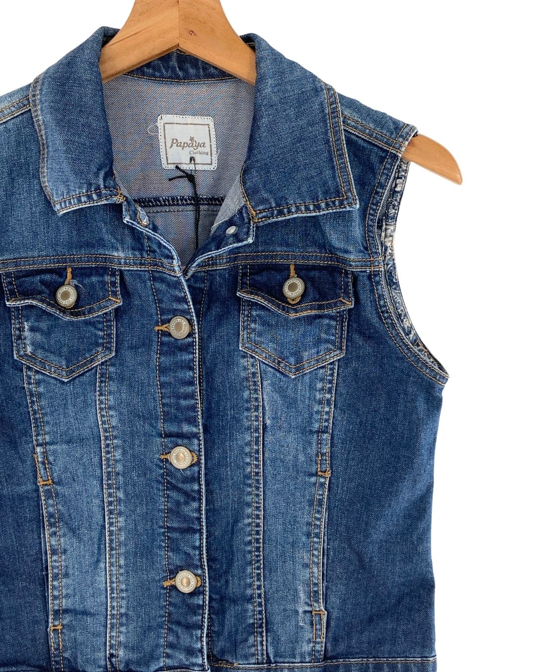 Chaleco abotonado en denim