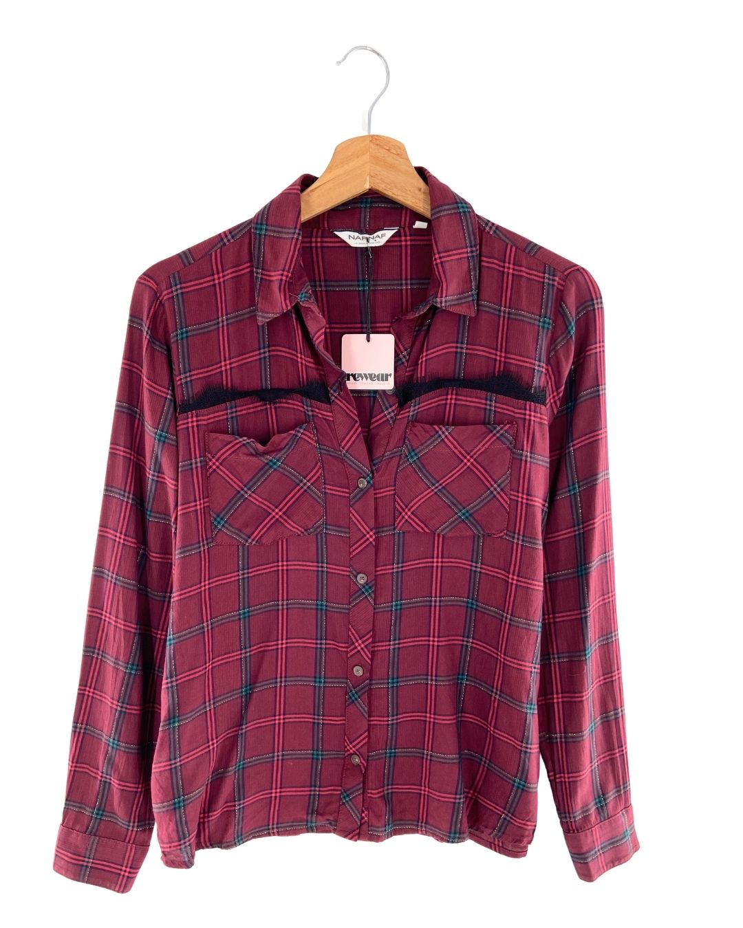 Camisa a cuadros con hilos