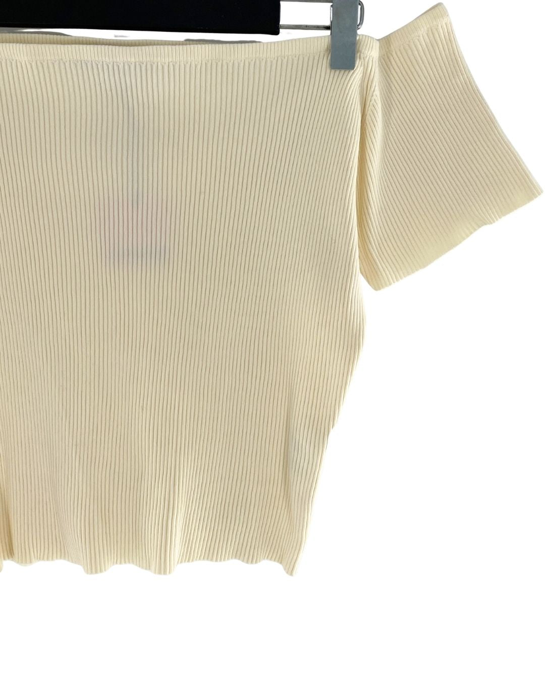 Blusa off shoulder canale