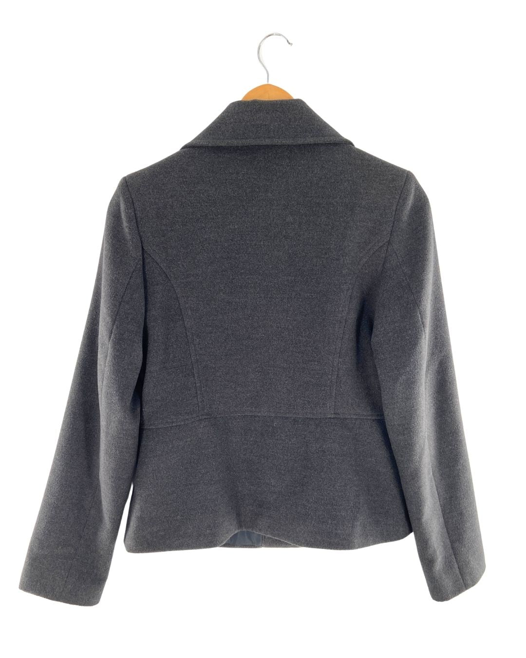 Chaqueta abotonada en paño