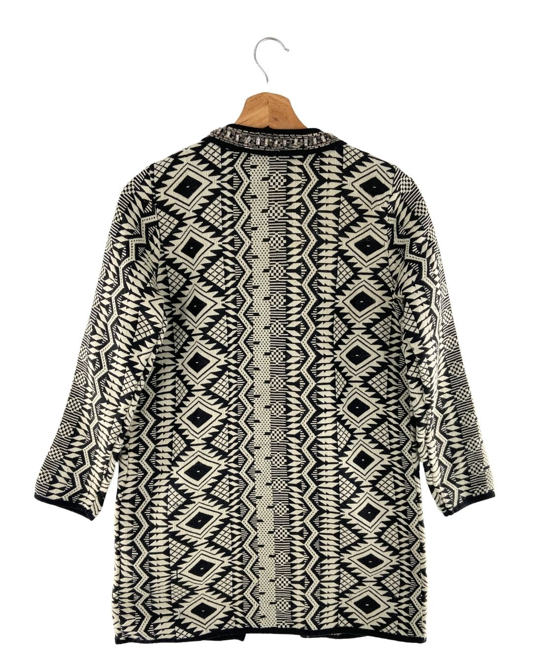 Chaqueta abierta con diseño