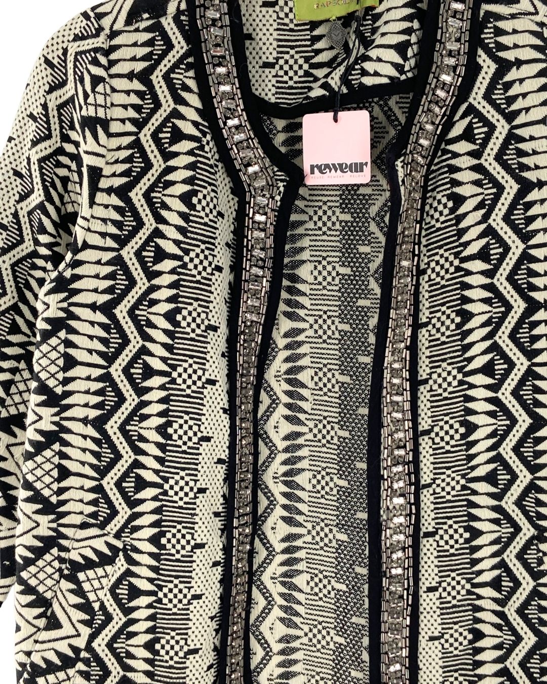 Chaqueta abierta con diseño