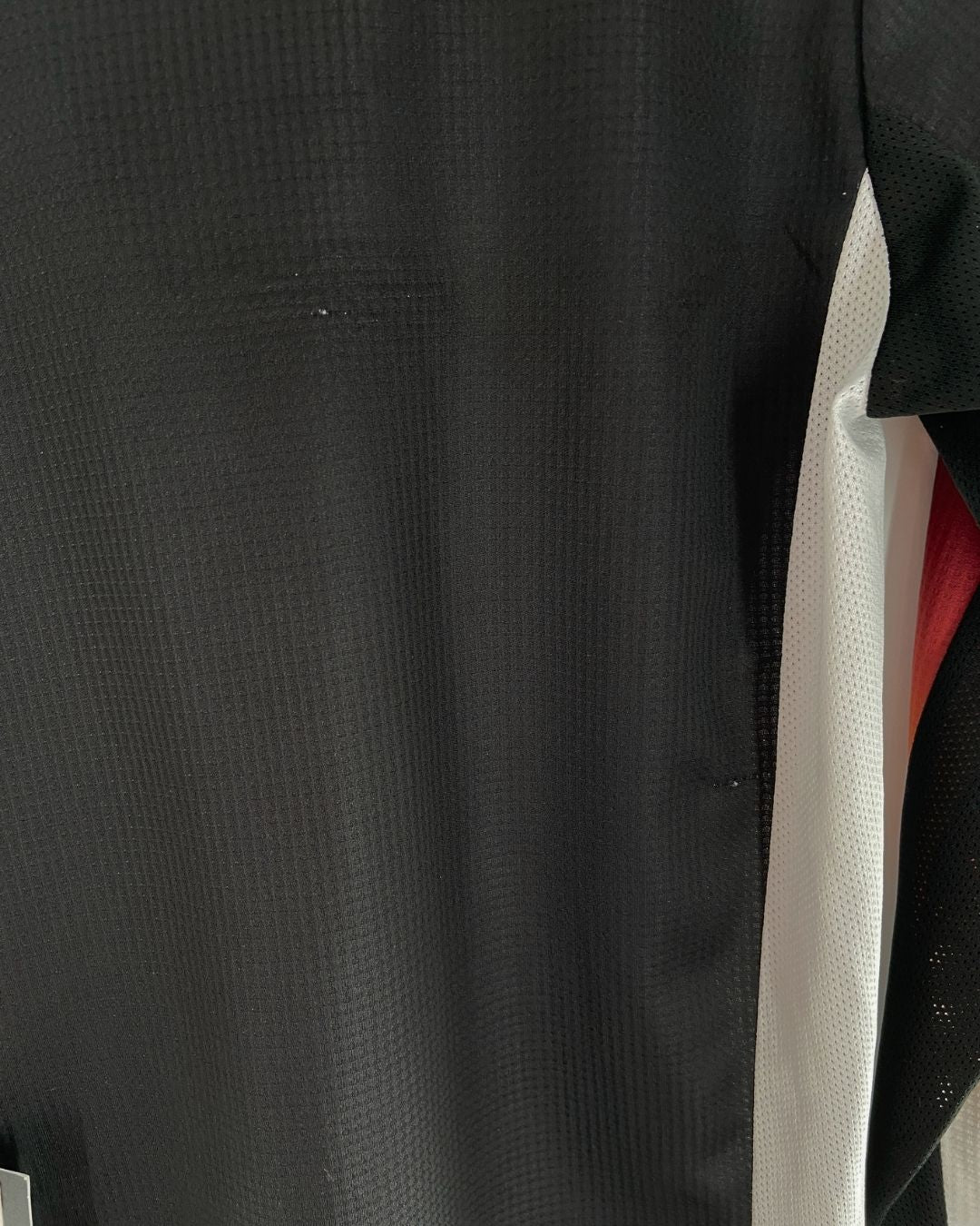 Jersey deportivo modelo Flora