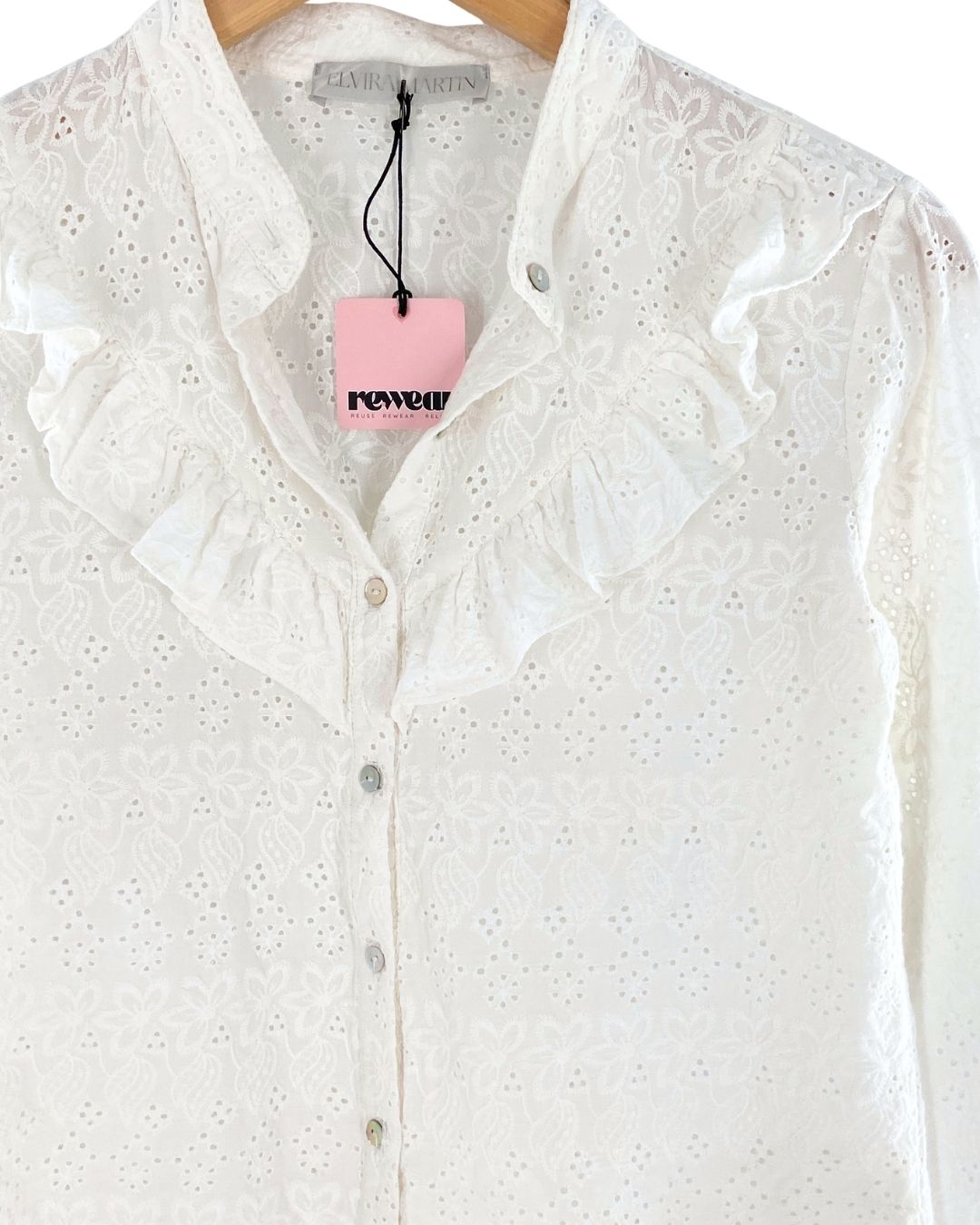 Camisa en ojalillo cuello mao