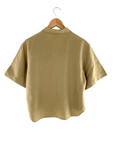 Camisa crop manga corta