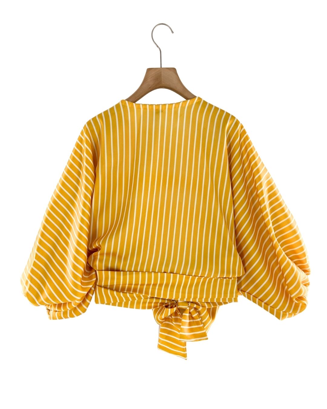 Blusa satinada manga globo