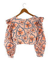 Blusa crop vuelo en sisa print