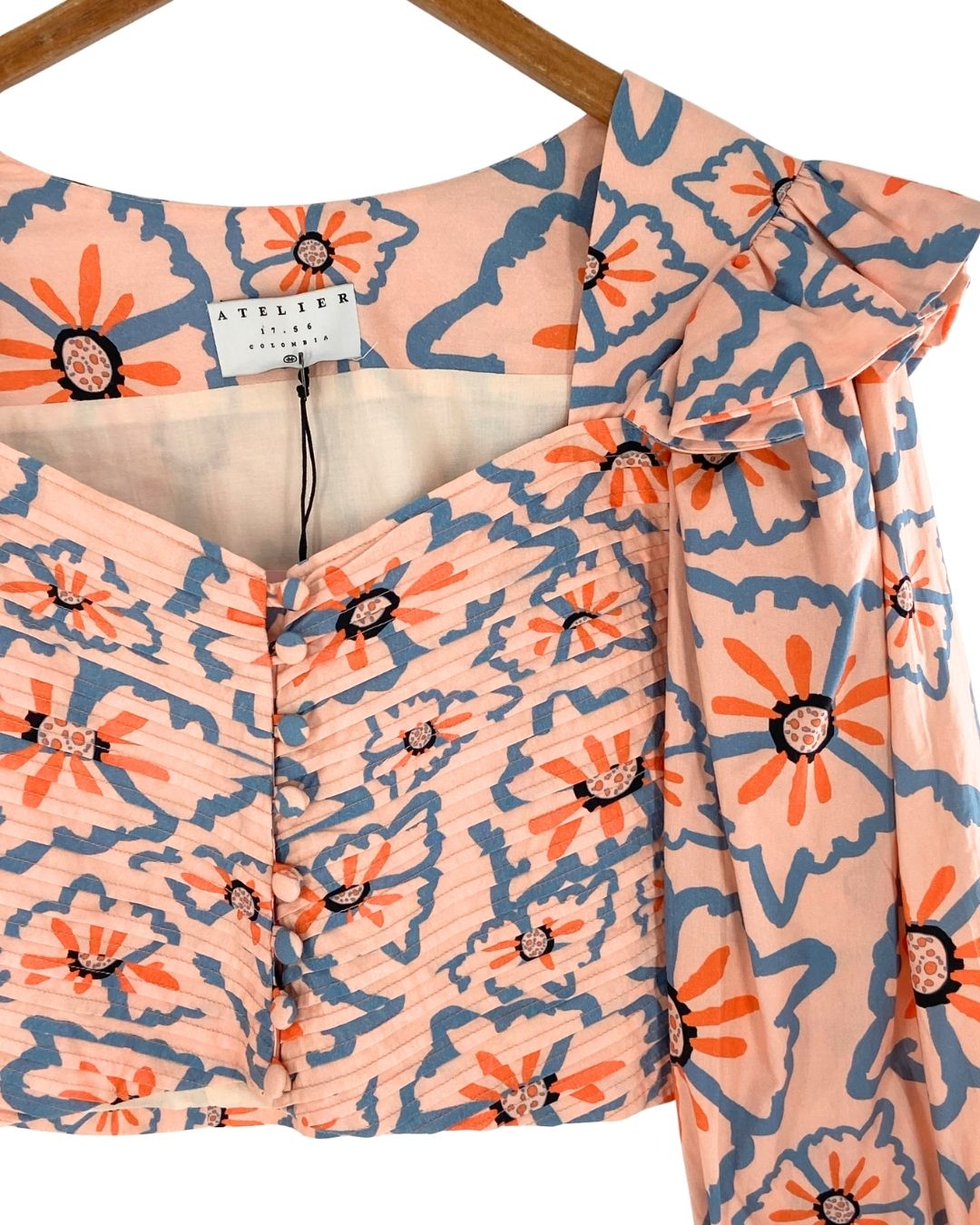 Blusa crop vuelo en sisa print
