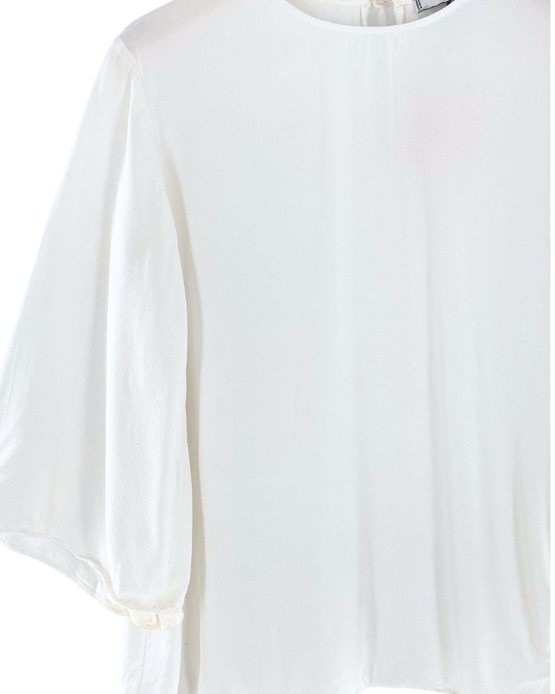 Blusa basica manga campana