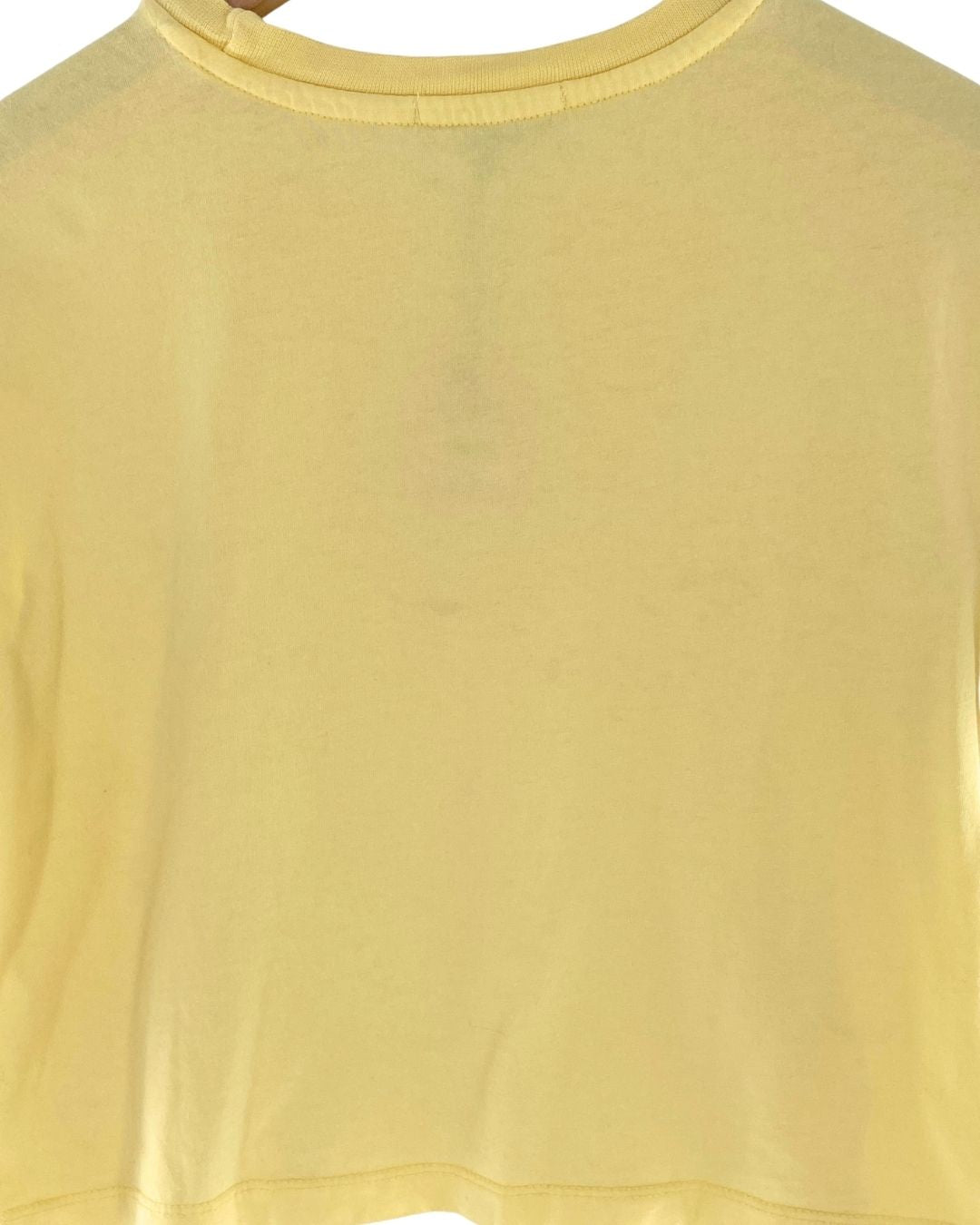 Camiseta crop manga corta