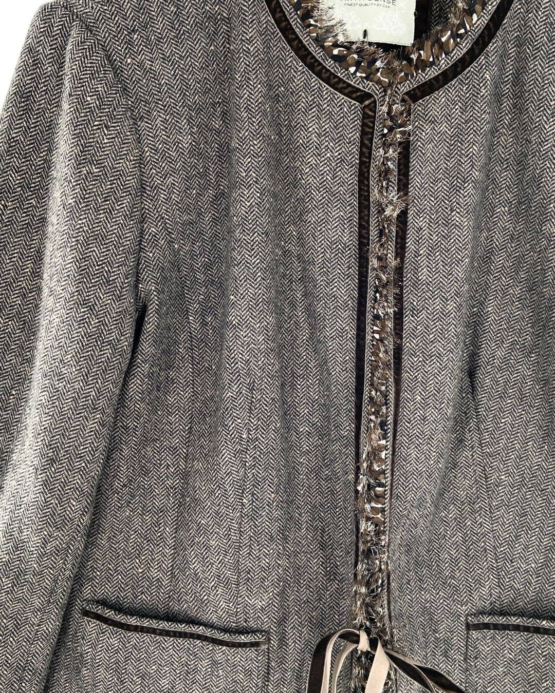 Chaqueta sesgo en contraste
