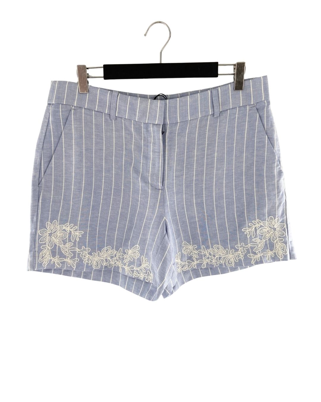 Short mini a rayas bordado