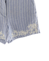 Short mini a rayas bordado