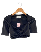 Blusa crop anudada