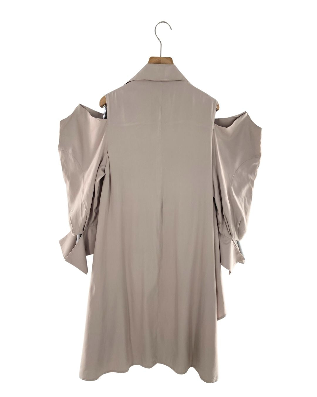 Blusa high and low cut out