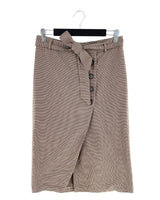 Falda stretch midi abotonada