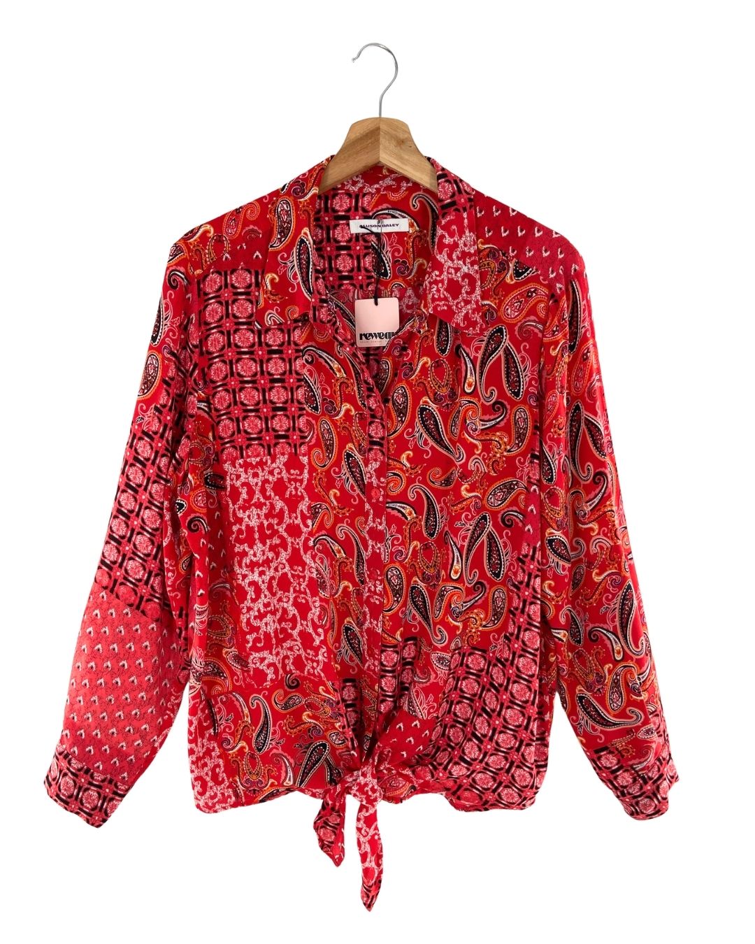 Camisa anudada en delantero