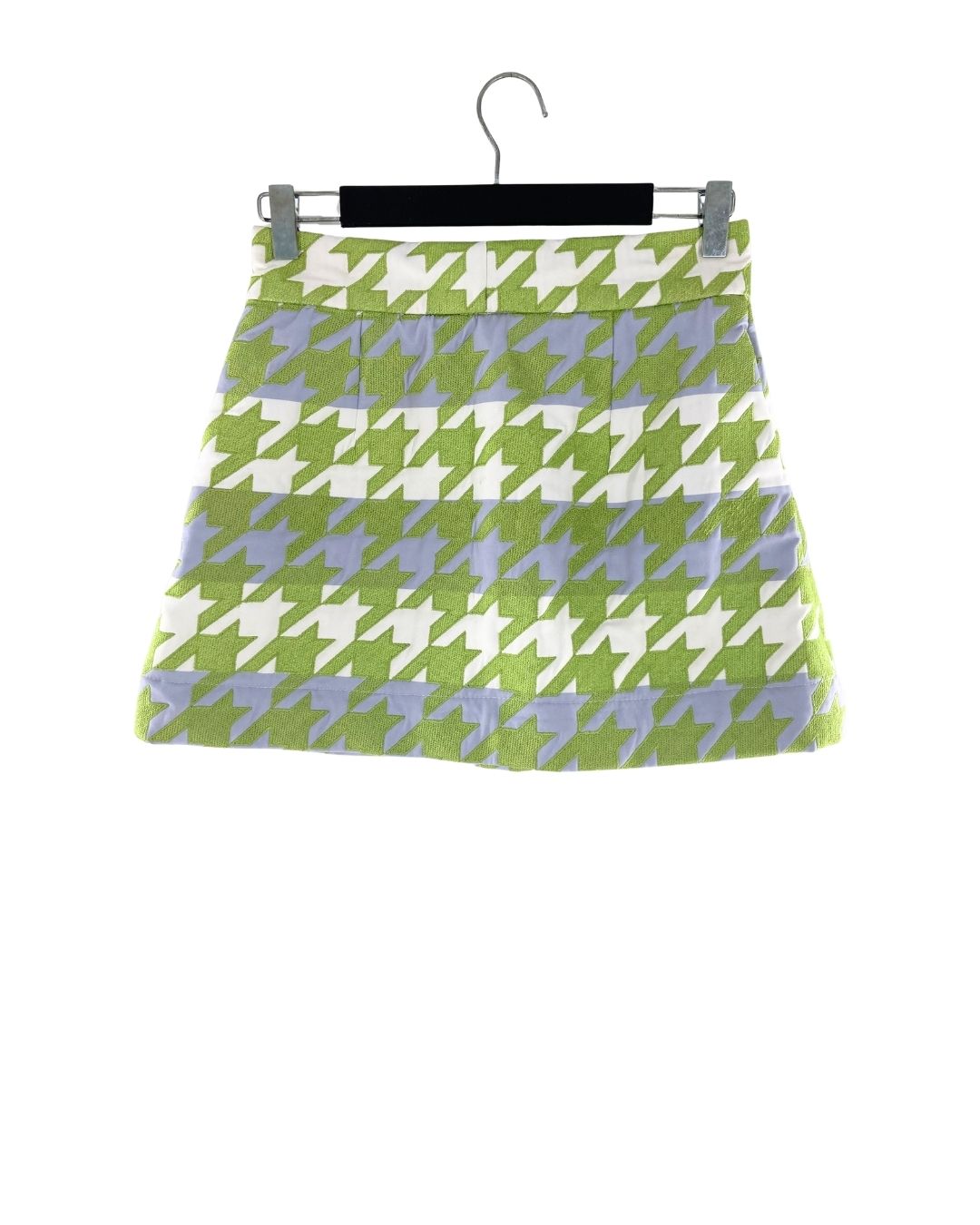 Falda mini bordada diseño maxi