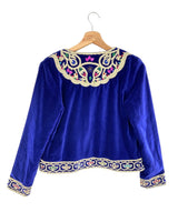 Chaqueta en velvet con bordado