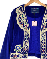Chaqueta en velvet con bordado