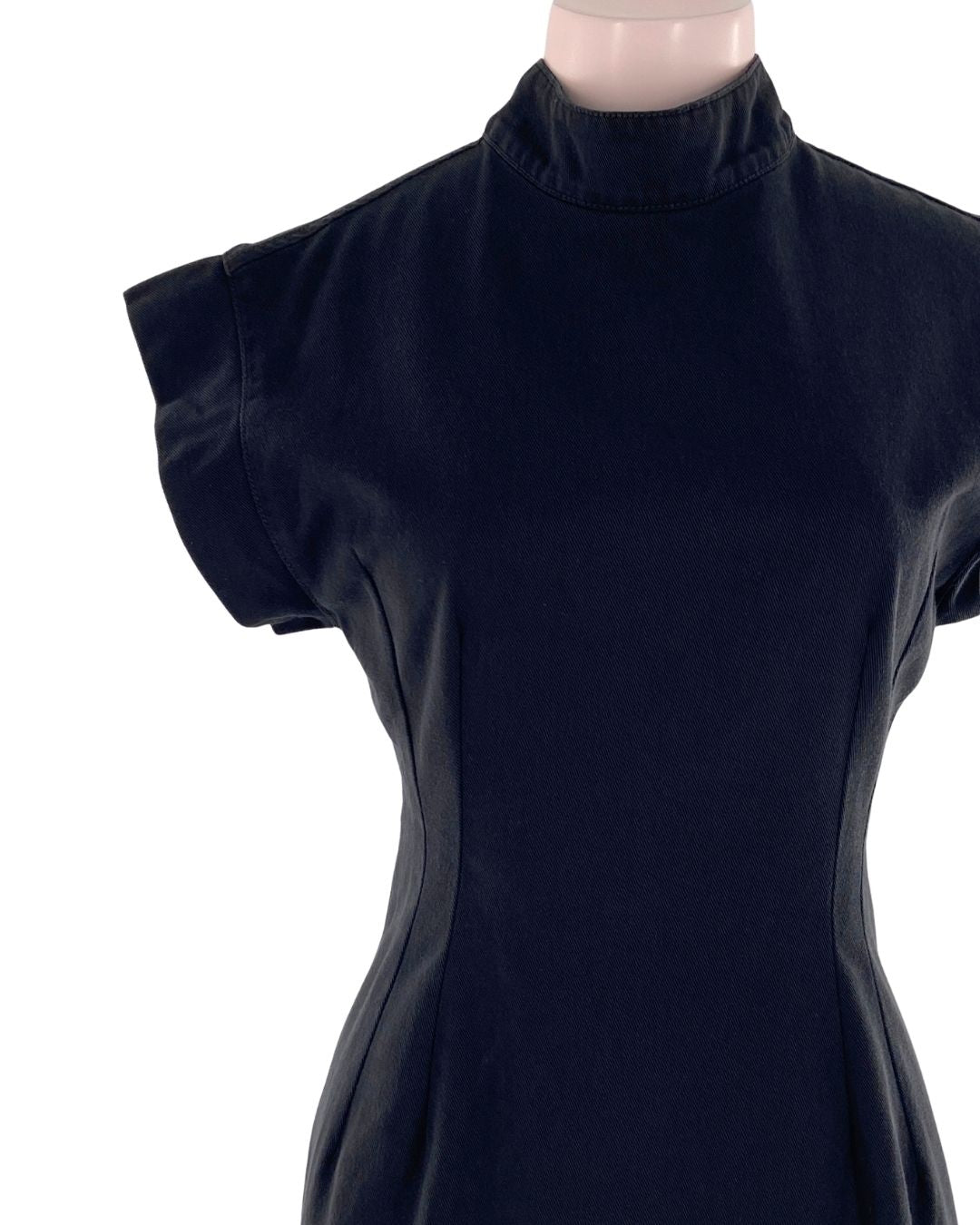 Vestido midi cut out