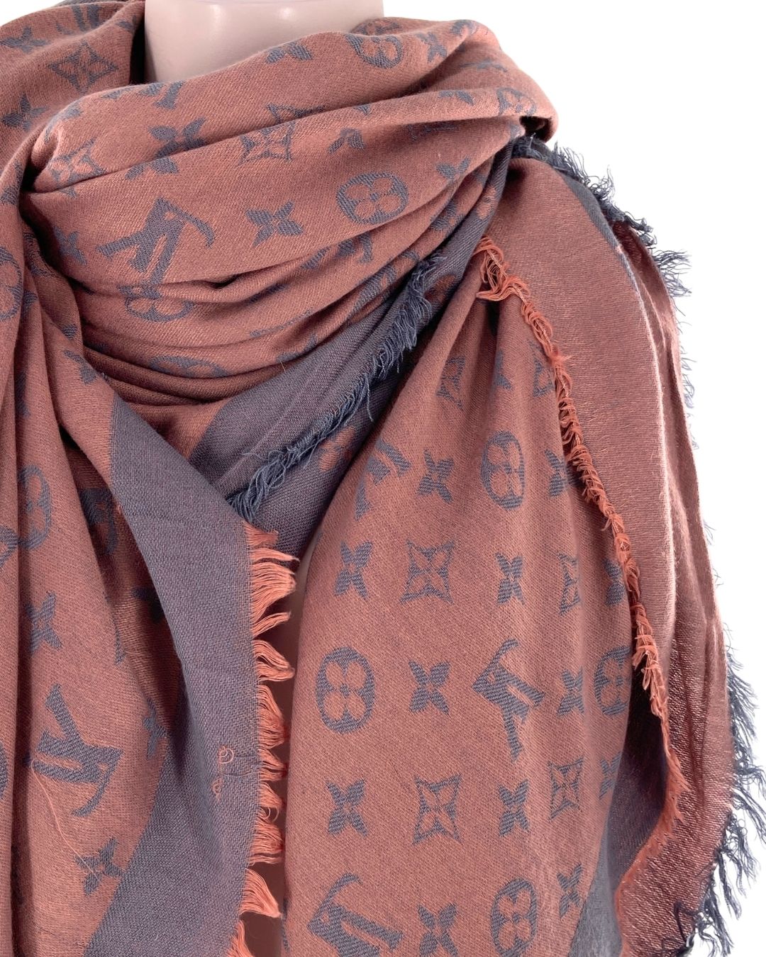 Chal Monogram en cashemira