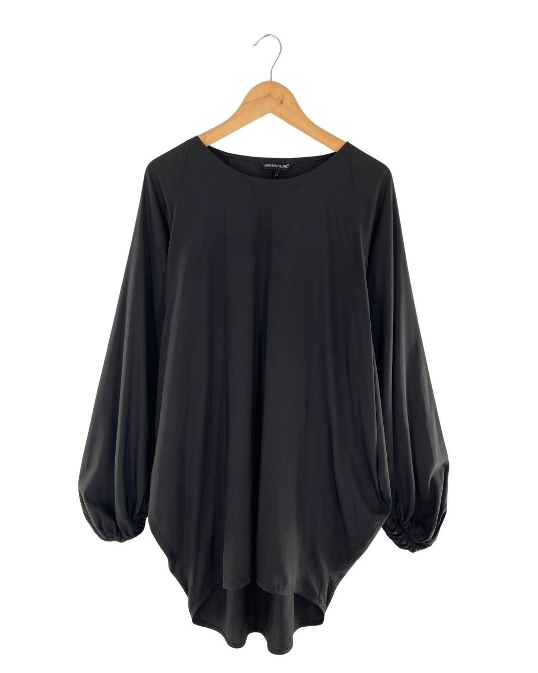 Vestido mini satinado puños