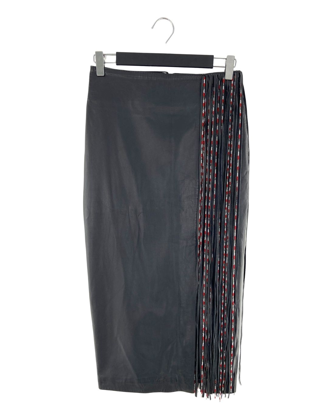 Falda midi en cuero