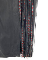 Falda midi en cuero