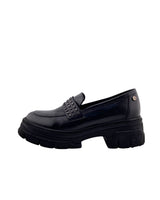 Loafers en cuero con taches
