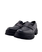 Loafers en cuero con taches