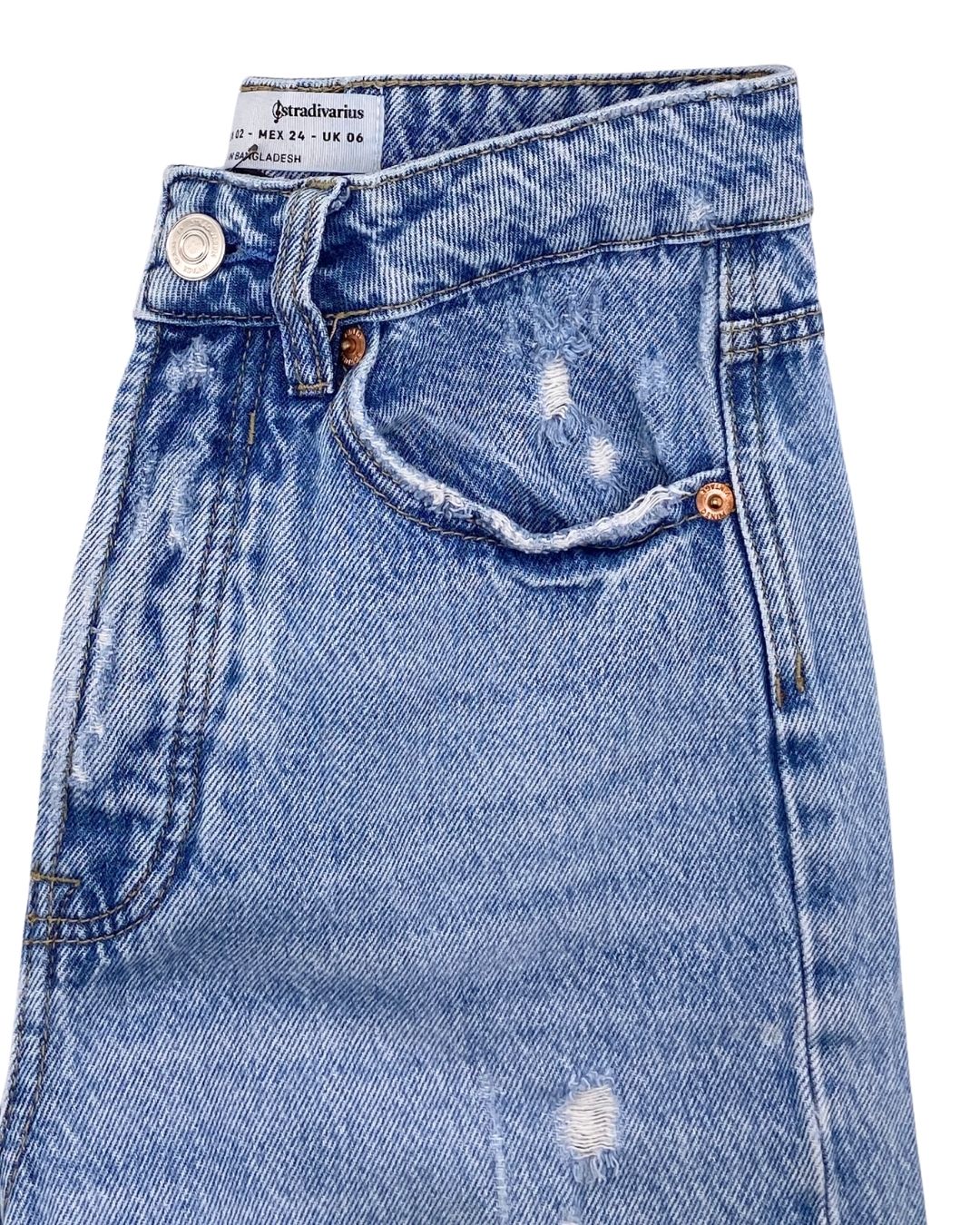 Skinny jean rigido abotonado