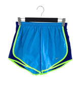 Short deportivo lineas