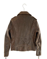 Chaqueta en cuero con textura