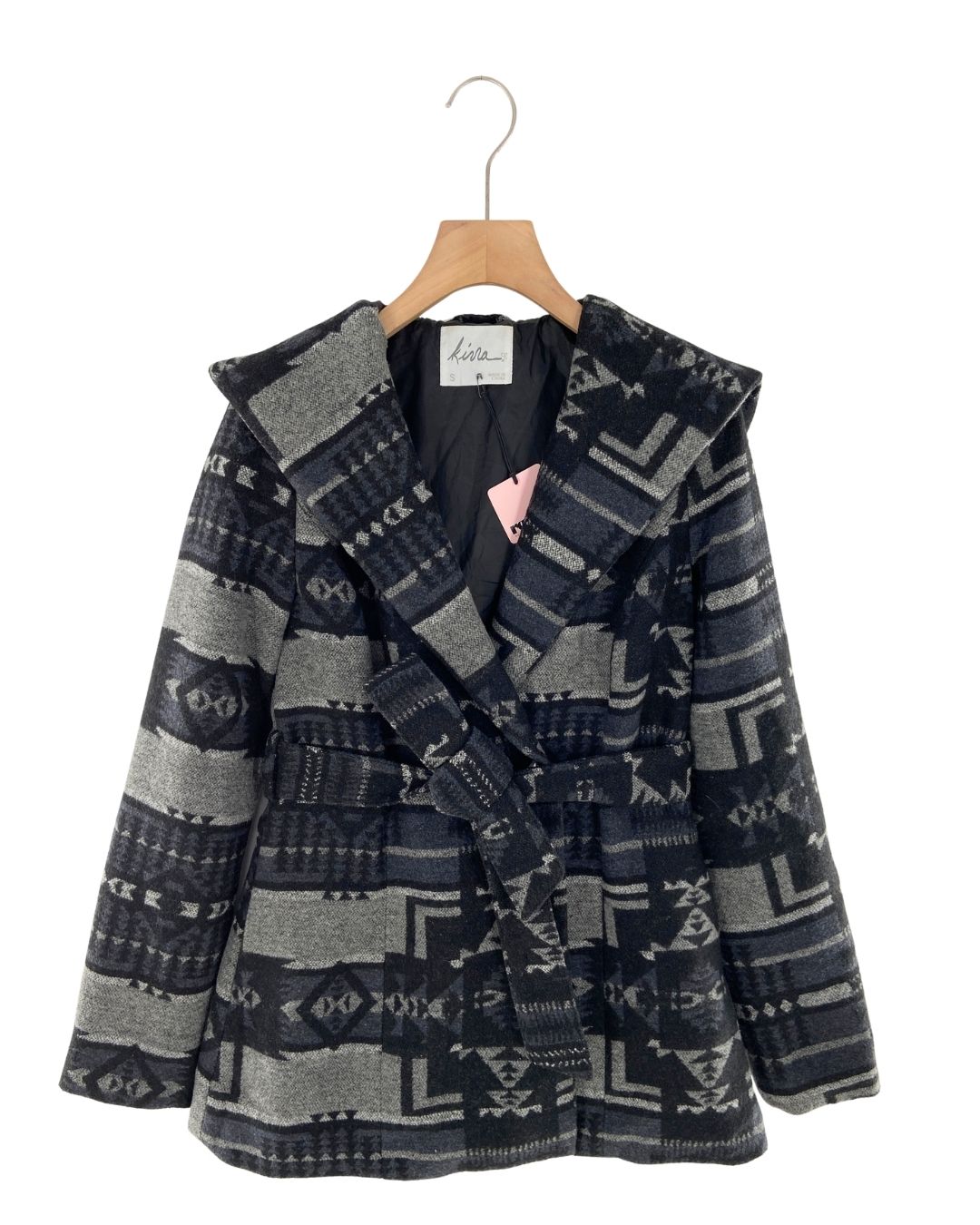 Chaqueta con capota y cinturon