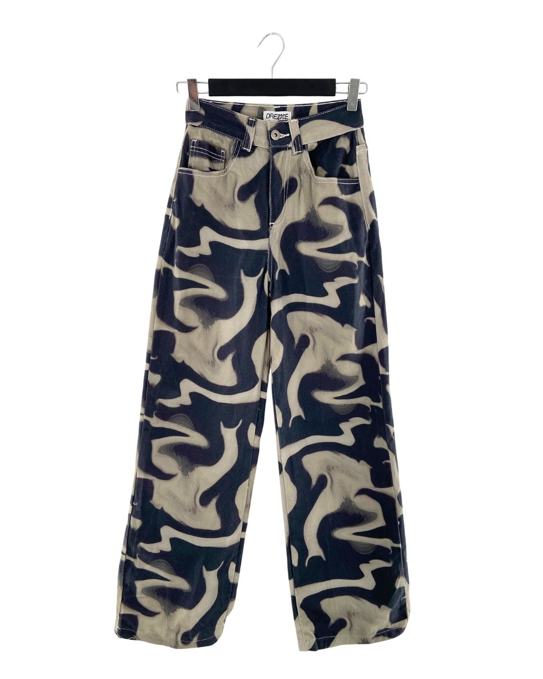 Jean rigido wide leg diseño