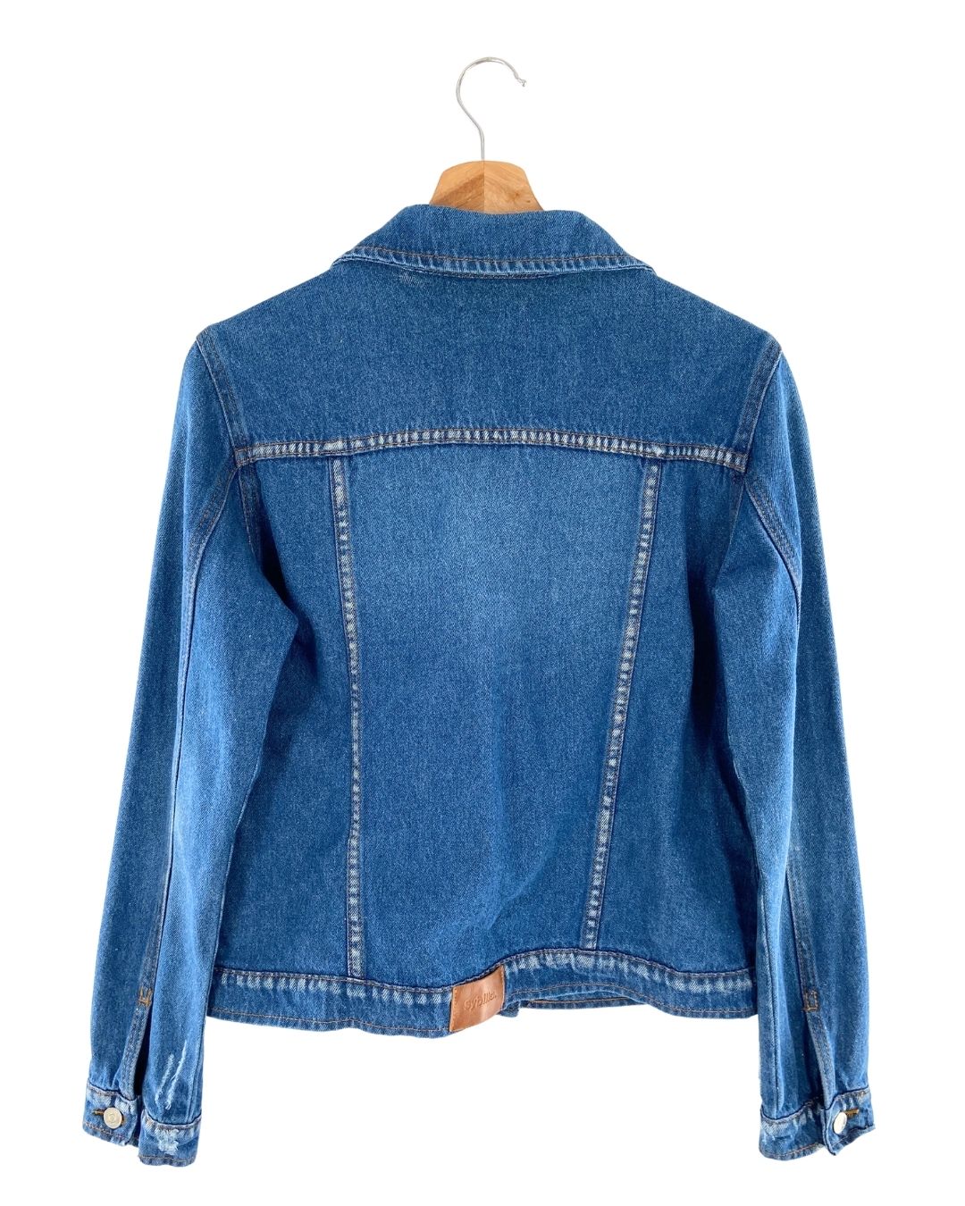 Chaqueta en denim rigido