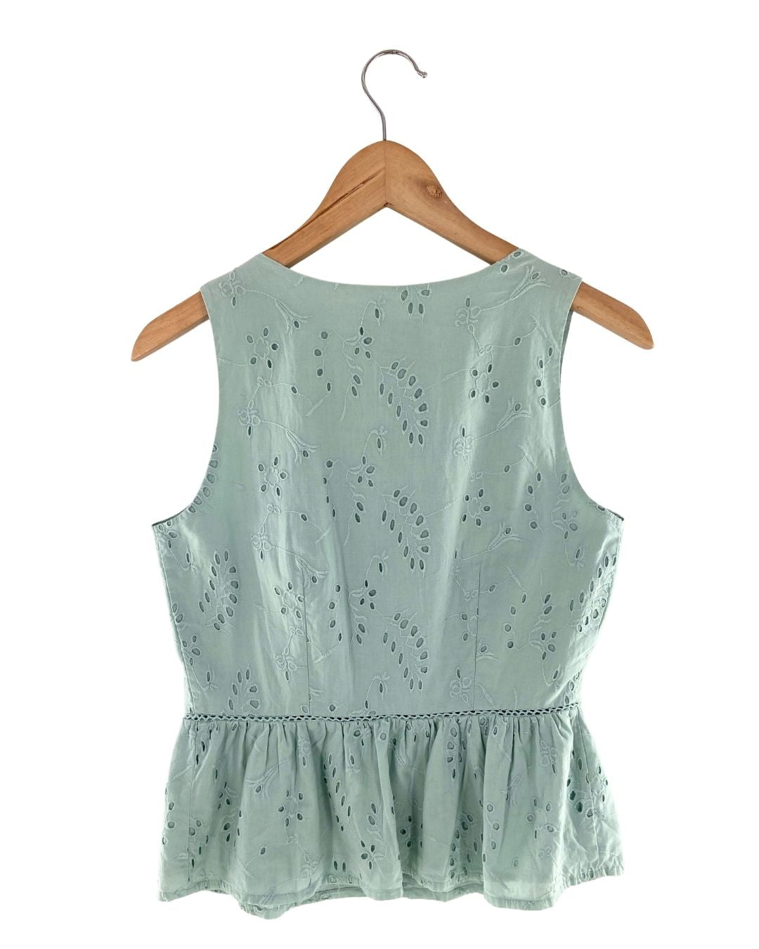 Blusa sleeveless en ojalillo