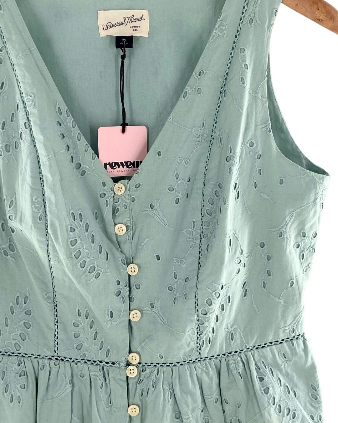 Blusa sleeveless en ojalillo