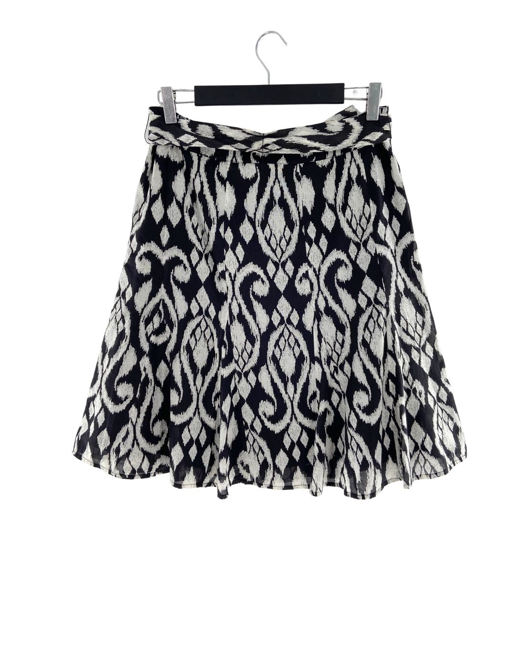 Falda midi amplia basica