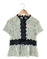 Blusa manga corta en blonda