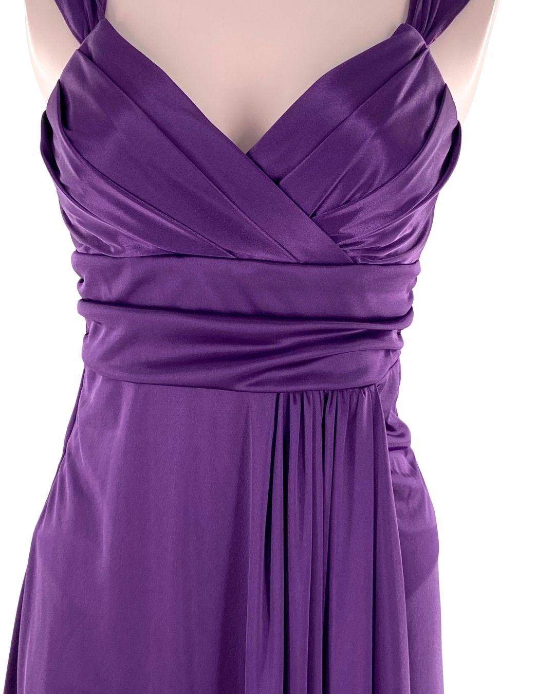 Vestido satinado de tiras