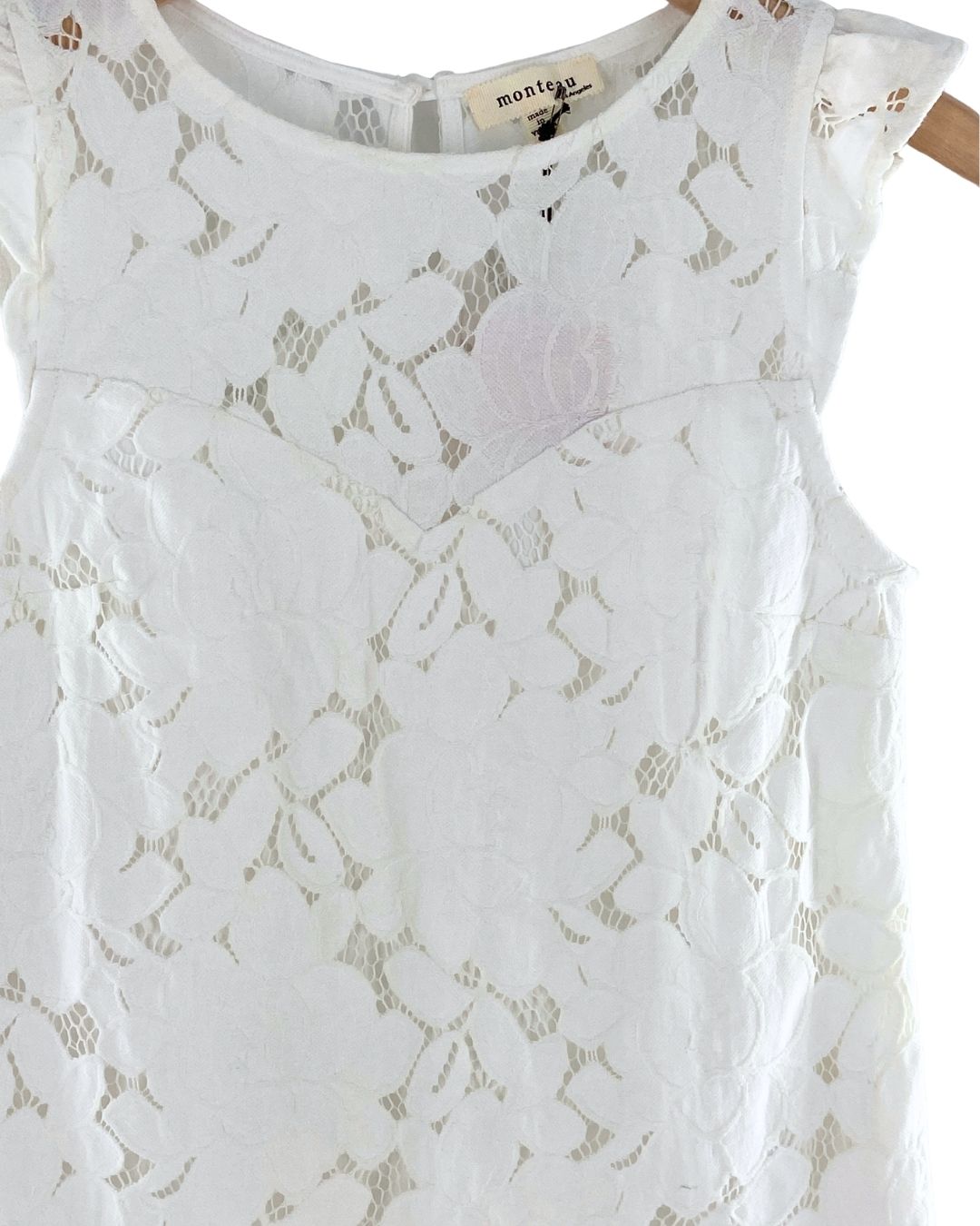 Blusa vuelo en sisa en encaje