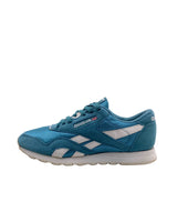 Tenis deportivos Classic Nylon