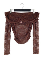 Blusa off shoulder en blonda